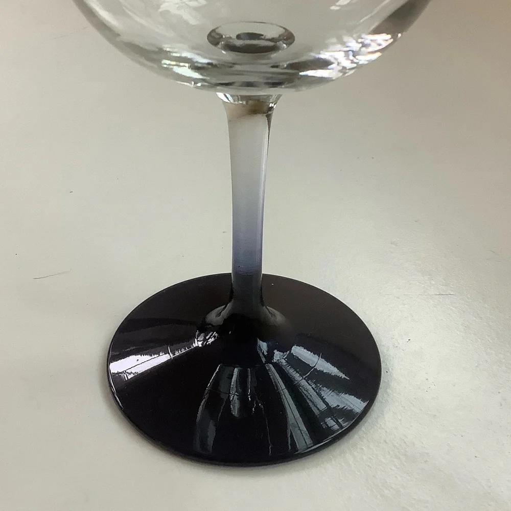 NY Yankees Etched Wine Glass